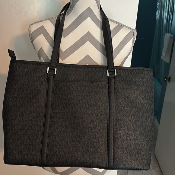 Michael Kors Charcoal Signature Tote - Picture 2 of 5
